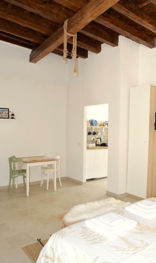 Casa Albicocca - In The Heart Of The Old Town Apartment Bari Exterior photo